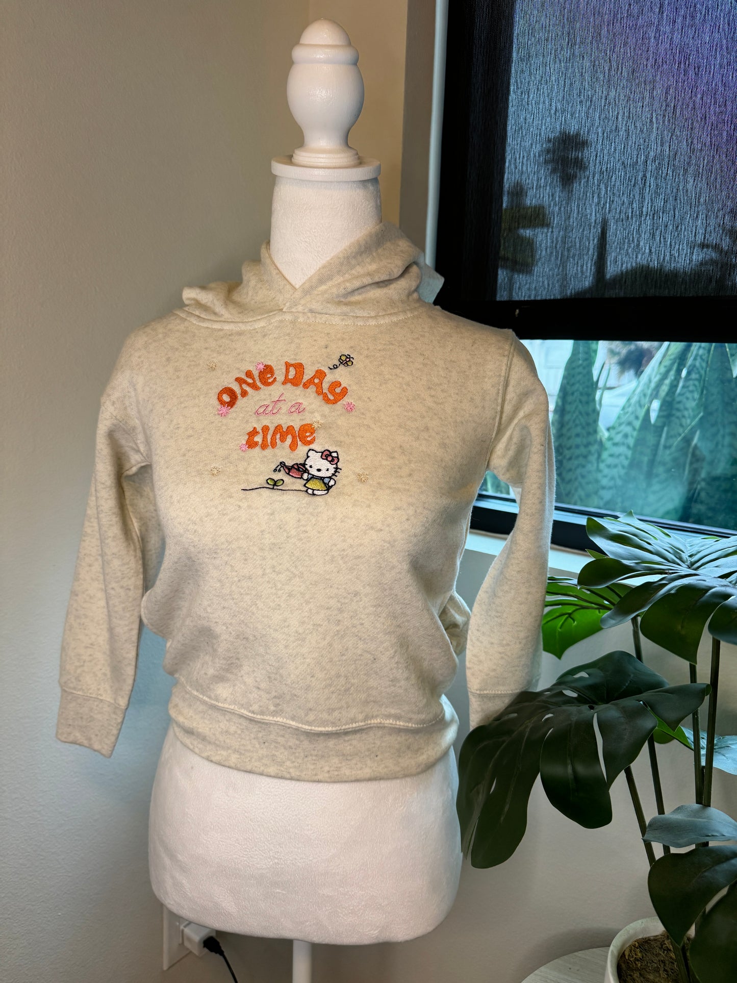 Hello Kitty Embroidered Hoodie Toddler 5/6 CLEARANCE